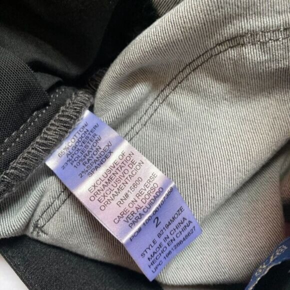 Democracy Women’s Cropped Barely Bootcut Jeans High Rise Size 2 Faded Black - Picture 12 of 16